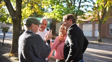 Garro y Quintero supervisaron la instalación de cámaras de seguridad y dialogaron con vecinos