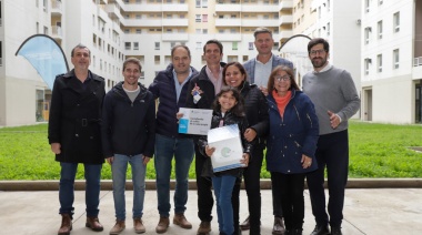 Santiago Maggiotti entregó viviendas en la Ciudad Autónoma de Buenos Aires