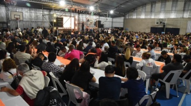 Julio Garro encabezó un acto en Gonnet y pidió "estar cerca de quienes la están pasando mal"