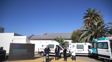 Axel Kicillof encabezó el acto de provincialización del Hospital Nuestra Señora de Luján