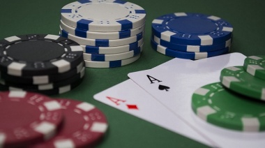Juega y gana torneos de blackjack en vivo