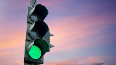 La Municipalidad de La Plata anunció que la "onda verde" en la avenida 44 desde 31 hasta Ruta 36 "redujo un 60% el tiempo de circulación"