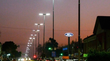 Avanza la renovación de los sistemas de iluminación en las avenidas 44 y 520 y en los caminos Centenario y Belgrano de La Plata