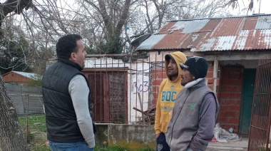 Pablo Swar dialogó con vecinos del Barrio Obrero, "olvidado por el Ejecutivo Municipal"