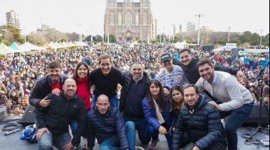 El Festival de la Familia convocó a una multitud en Plaza Moreno
