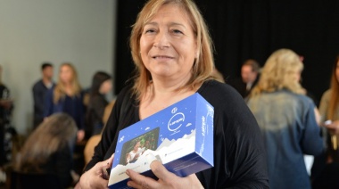 El municipio de La Plata entregó 200 tablets gratuitas a jubilados de la ciudad