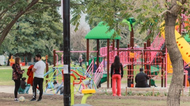 El Municipio de La Plata finalizó los nuevos patios de juegos en distintos espacios púbicos del Partido