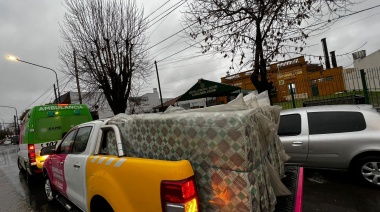 Continúan los operativos de asistencia por el temporal en La Plata