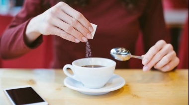 Alertan sobre un edulcorante de alimentos y bebidas que señalaron como “posiblemente cancerígeno”