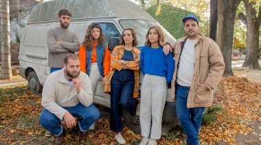 Con influencias del indie folk, el rock y la poesía latinoamericana, la banda de La Plata "Puebla" presenta "La Sed”