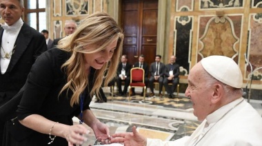 La vicepresidenta Institucional de la UNLP participó de un encuentro con el Papa Francisco