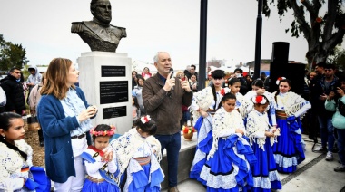 En La Plata este domingo Julio Alak inauguró el primer monumento en memoria del mariscal Francisco Solano López