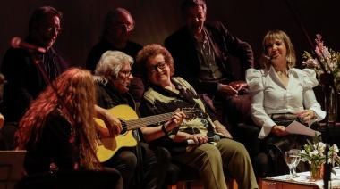 Homenajearon a Marián Farías Gómez en La Plata por su 60 años con la música