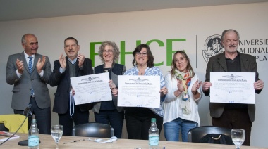 La UNLP distinguió a los profesores de la Facultad de Humanidades José Luis de Diego, Ana Barletta y Gloria Chicote