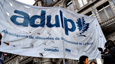 La asamblea de ADULP aceptó la oferta salarial del gobierno y criticó a la conducción de la CONADU