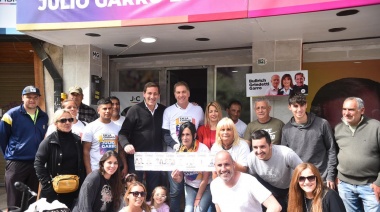 Garro y Santilli compartieron un encuentro con empresarios y vecinos de La Plata