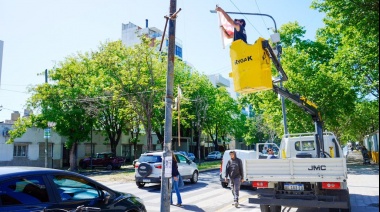 En el marco de la veda electoral remueven cartelería en La Plata