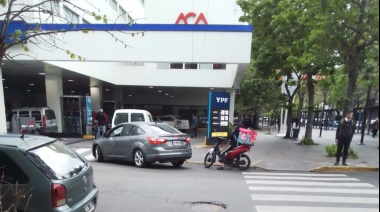 Comienza a regularizarse la venta de nafta en La Plata