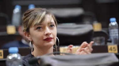 La diputada y docente Lucía Klug salió al cruce de la política de vouchers educativos que propone Javier Milei