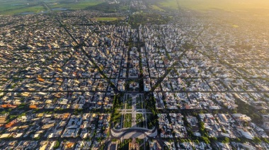 La dirigencia política de La Plata celebra el 141° aniversario de la capital bonaerense