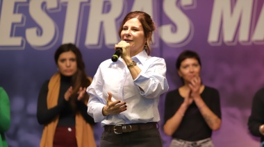 Florencia Saintout llamó a “hacer peronismo” para enfrentar las políticas del nuevo gobierno de Milei