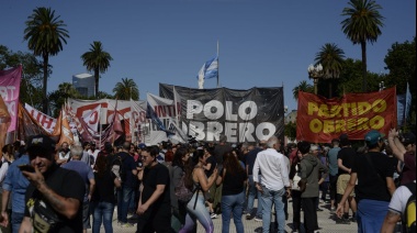 En el marco de la marcha a Plaza de Mayo de organizaciones sociales, Gendarmería desalojó un colectivo por "posibles piqueteros"