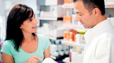 La entidad que representa a las farmacias se opone al DNU de Milei y denuncia que "sus postulados ponen en riesgo la Salud"