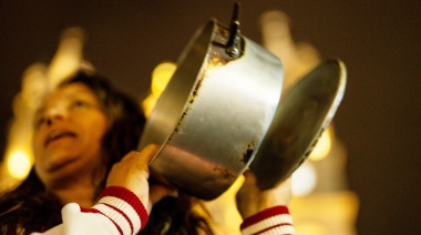 En 7 y 50 hubo otro "ruidazo" en protesta por el DNU de Milei