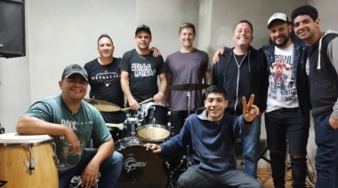 La banda de rock platense Otras Yerbas presentó un tema nuevo: "Destellos"