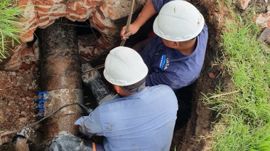 En Berisso operarios de ABSA terminaron de arreglar una cañería ubicada en calle Montevideo
