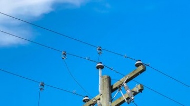 Un joven murió colgado de un cable, y según voceros policiales era "un conocido delincuente" de la zona de Gonnet