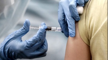 El Ministerio de Salud de la Nación recomendó mantener actualizada la aplicación de dosis de refuerzo contra el COVID-19