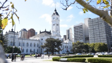Continúa el paro en distintas dependencias municipales de La Plata "por los despidos injustificados"
