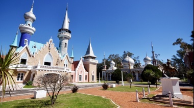 Fumigan la República de los Niños de La Plata por la masiva presencia de mosquitos