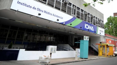 Afiliados al IOMA se manifestaron en La Plata por el "alto costo" de los tratamientos