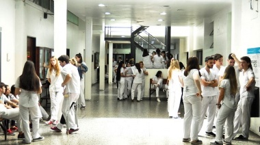 Un bochazo masivo en la Facultad de Odontología de la UNLP puso el foco en las preguntas de los exámenes, ¿una forma de reducir el número de alumnos?