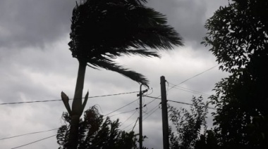 En La Plata establecieron el nivel de alerta "amarillo" por "vientos fuertes con ráfagas" hasta la madrugada del domingo
