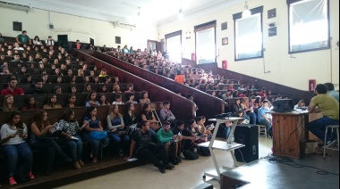 Los docentes y no docentes universitarios de todo el país van al paro el próximo 14 de marzo