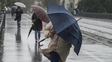 Alertan por posibles tormentas en La Plata con "ocasional caída de granizo"
