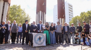 El Centro de Ex Combatientes Islas Malvinas La Plata recibió el Honoris Causa por parte de la UNLP