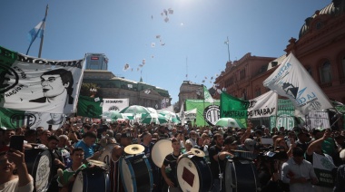 ATE movilizó a la sede del Ministerio de Economía de la Nación para reclamar contra los despidos