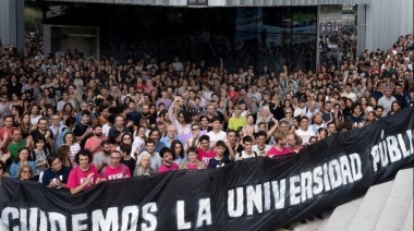 Milei quiere evitar el costo del ajuste en educación acusando a las universidades de falta de transparencia