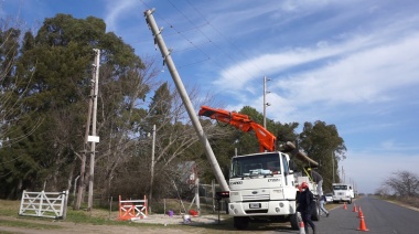 Para enfrentar el cambio climático, Edelap lleva instaladas 1600 columnas de hormigón nuevas en sus redes