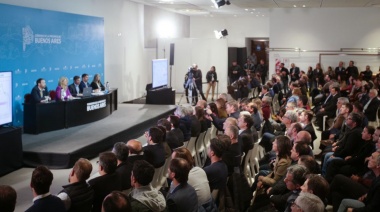 Axel Kicillof anunció en La Plata el pago de la segunda cuota del Fondo de Fortalecimiento Municipal