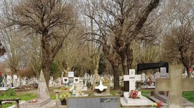 Trabajadores del cementerio de La Plata comenzaron este lunes un paro de 48 horas en reclamo de mejoras salariales
