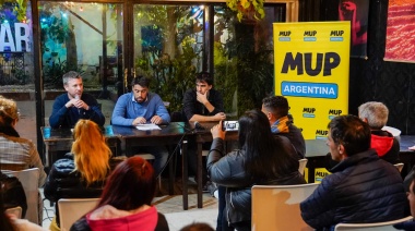 Presentaron en La Plata "Pensiero Va",  un ensayo dividido en tres partes: el sistema mundo, la inserción nacional y el ser humano