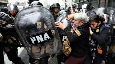 Detenidos en la protesta contra la Ley Bases: el CELS denunció ante organismos internacionales "una escalada penal arbitraria y peligrosa"