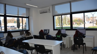Denuncian "persecución política" en la Facultad de Psicología de La Plata