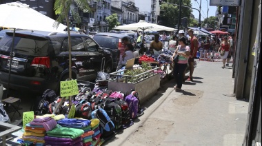 ¿Qué normas locales y provinciales abordan la venta en la calle?