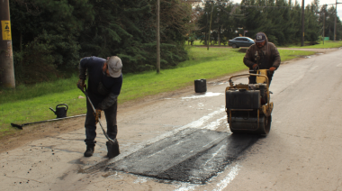 Durante los últimos días, la Municipalidad de La Plata realizó trabajos de bacheo en distintos puntos del Partido